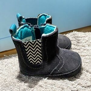 Robeez Maddox Leather Upper Boots, Size 0-3 months, New in Box